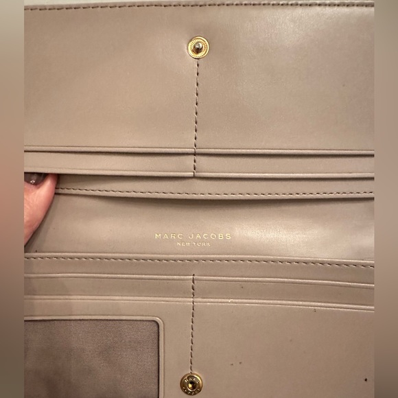 Marc Jacobs Wallet - Picture 3 of 7